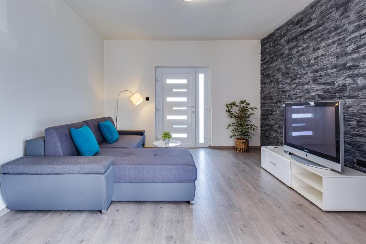 Apartment A & J Petrcane Εξωτερικό φωτογραφία